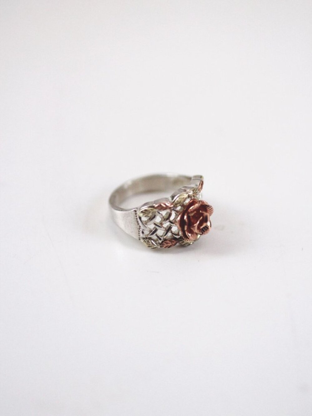 Vintage Black Hills Gold Carved Rose Basket-Weave Ring Sterling Silver 12k Rose - Picture 12 of 12
